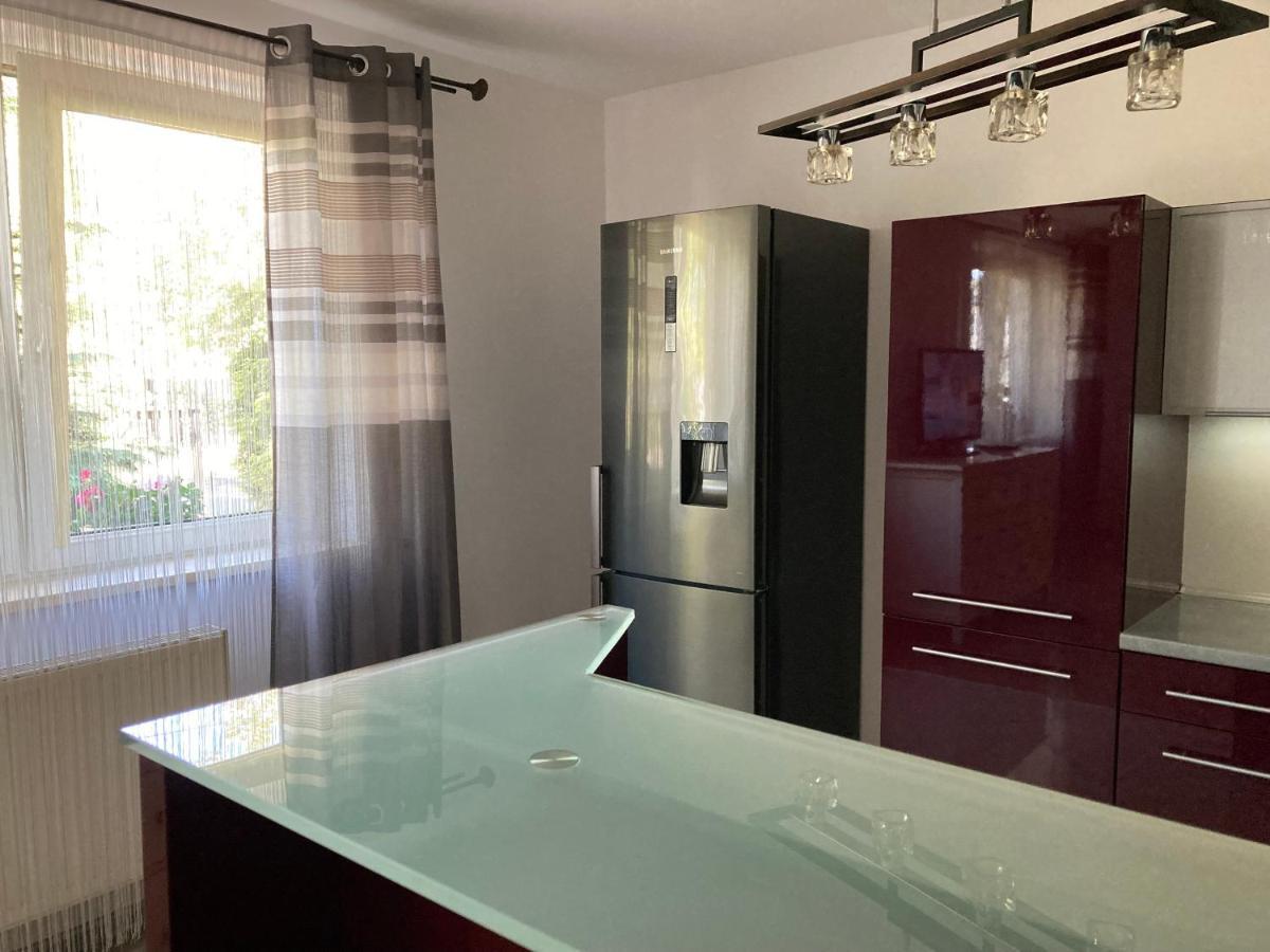 Dom Chotomow Apartment Luaran gambar