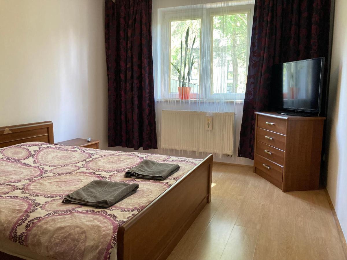 Dom Chotomow Apartment Luaran gambar